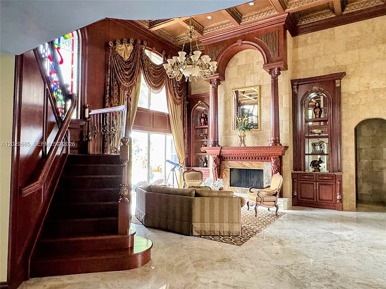 10445 Canterbury Ct — Photo 14