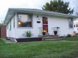 1009 N Kankakee St, Lincoln, IL 62656