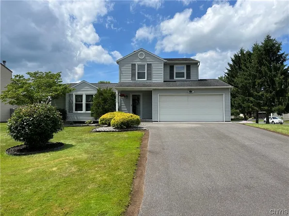 4034 Plum Yew Cir, Liverpool, NY 13090