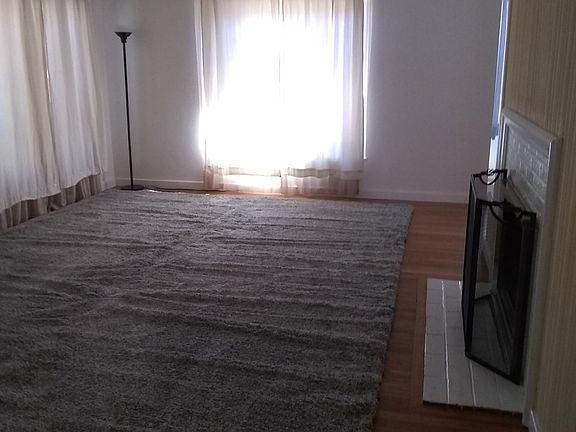 4th image of 2251 N Orange St
