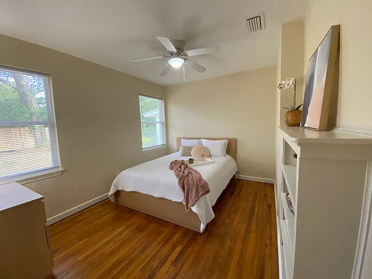 2034 NW 7th Ln — Photo 22