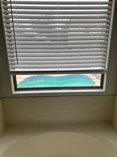 4 bed, 2.5 bath, 2038 sqft, $2,195 — Photo 4