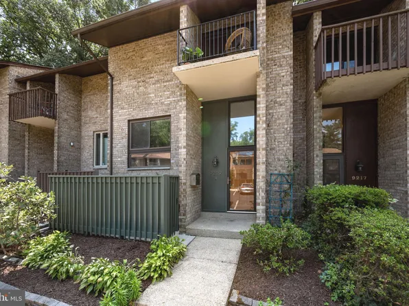 9219 Three Oaks Dr, Silver Spring, MD 20901