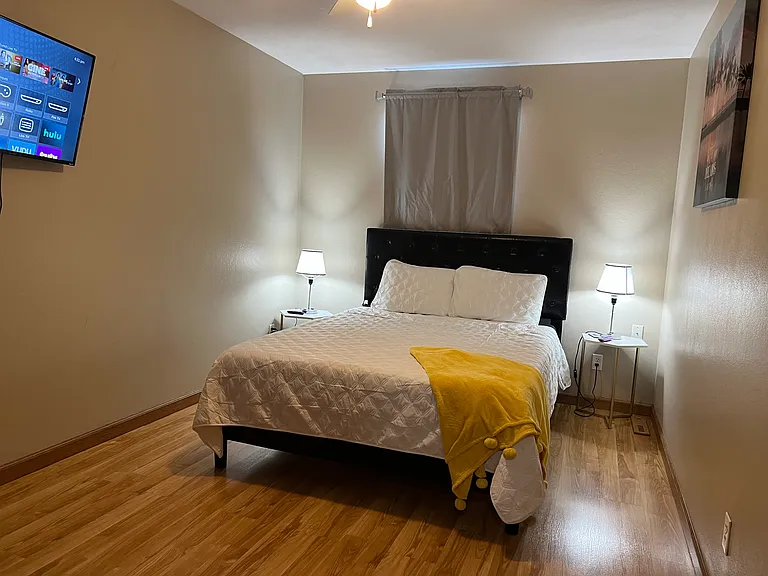 406 Wedgewood Ln — Photo 23