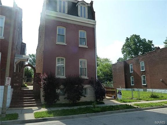 2nd image of 2622 Indiana Ave