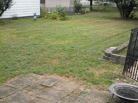 3rd image of 395 Brightwood Dr
