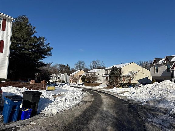 4th image of 13023 Broadmore Rd