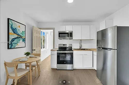 709 SW 4th Ct #201 Photo 1