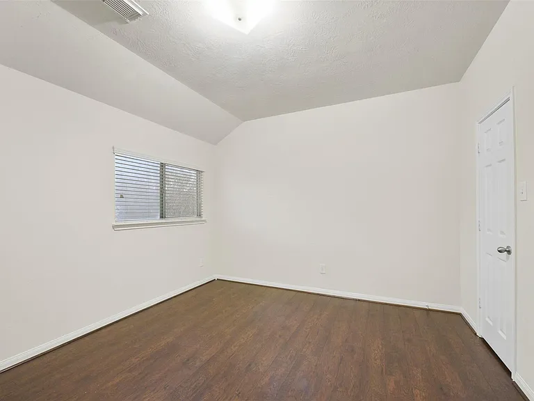 7514 Boxwood Ridge Ln — Photo 24