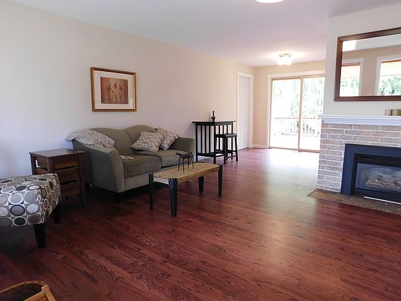 5th image of 425 3rd Ave S