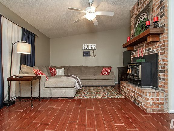 3rd image of 2251 Forest Park Ave
