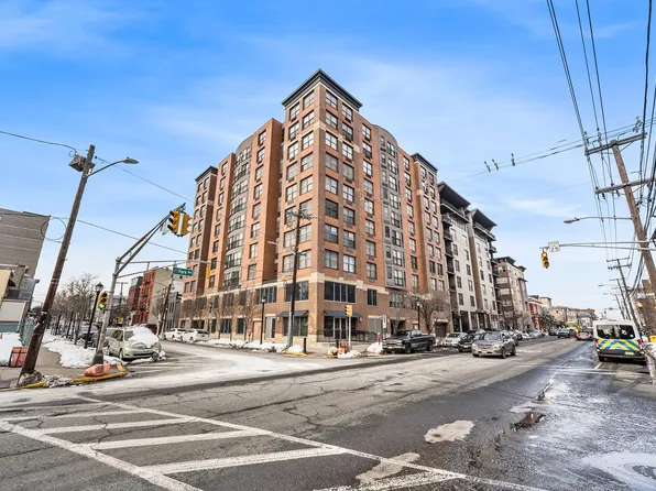 4301 Park Avenue image 1 of 13