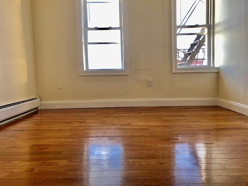 2nd image of 554 Avenue C APT 3A