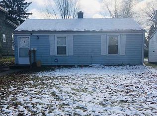 1918 Randolph St, South Bend, IN 46613