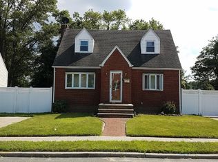 1231 New York Ave, Elmont, NY 11003