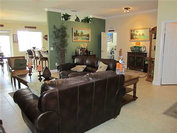 3rd image of 1416 SE 23rd Dr