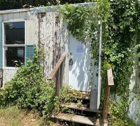 3rd image of 1615 1st St
