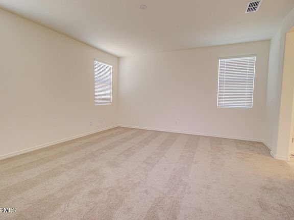 4th image of 1123 E MEADOWBROOK Drive