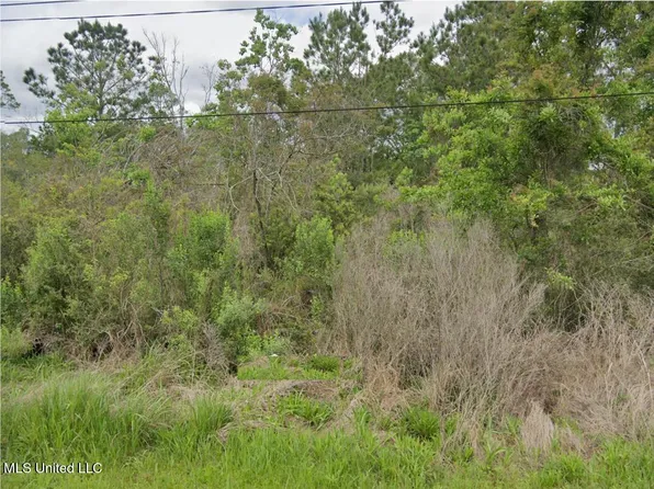 Bayou View Dr, Bay Saint Louis, MS 39520