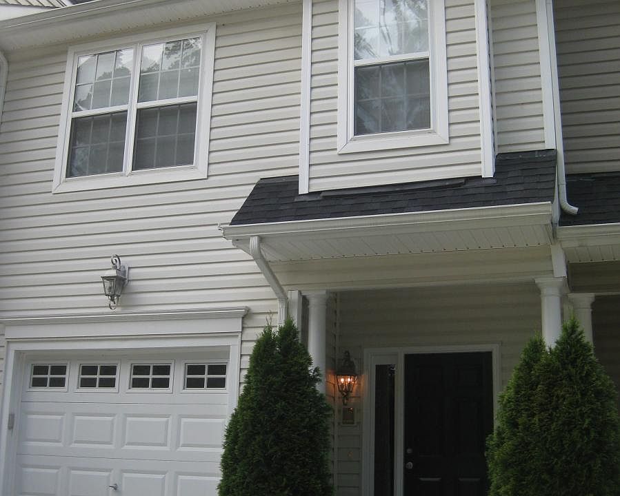 Front of townhome