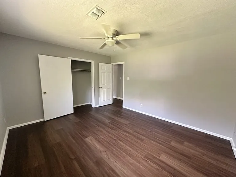 106 Tannda St — Photo 11