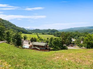 79 Stone Wood Way, Pigeon Forge, TN 37863