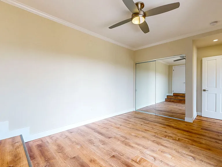 1600 Sylvaner Ave — Photo 15