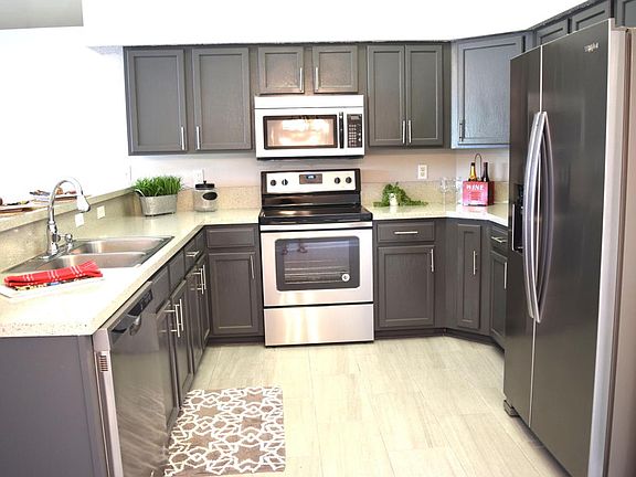 2nd image of 3051 Golden Pond Blvd