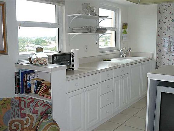 5th image of 1255 Tarpon Center Dr APT 504