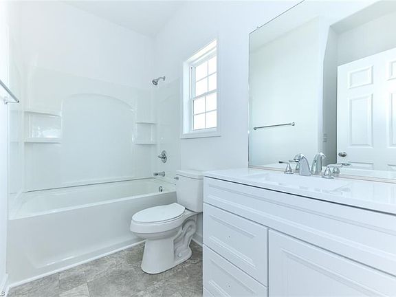 3rd image of 2319 Juliet Pl