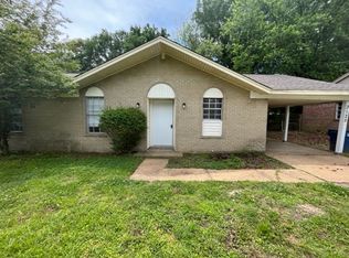 3125 Briarwood Dr, Horn Lake, MS 38637