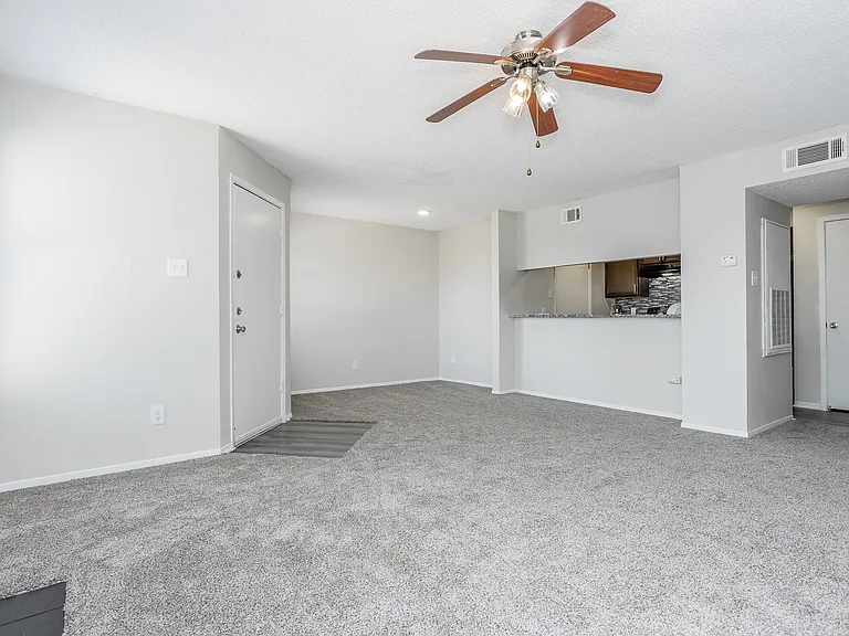 Oak Tree Village Living Room (1 Bedroom 754sq ft)