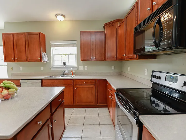 2200 Elijah St — Photo 8