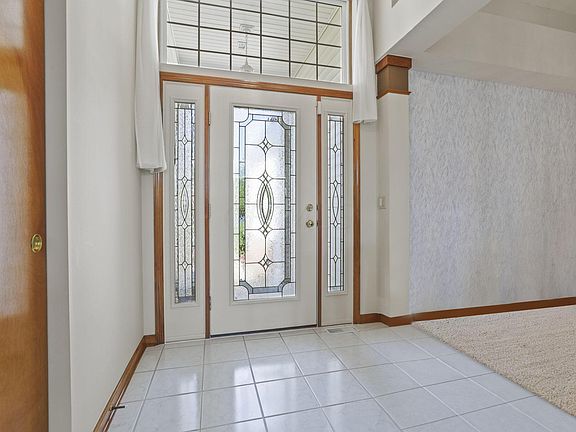 4th image of 8887 Taylor Woods Dr