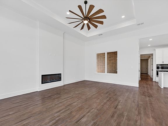 4th image of 3109 Lismore Ln
