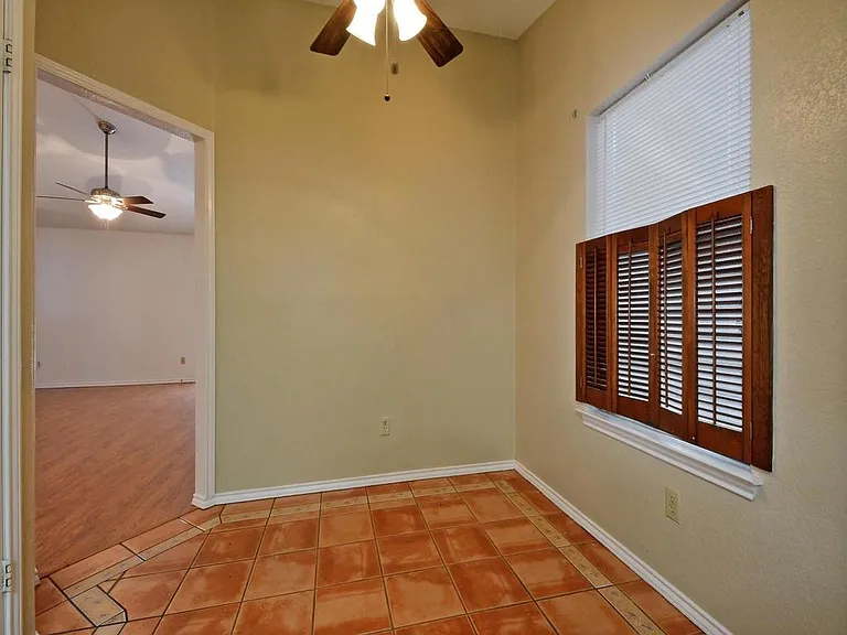 7403 Dallas Dr — Photo 14