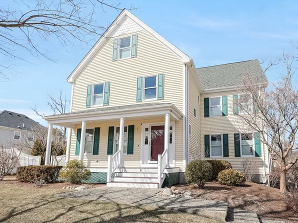 4 Westbrook Ln, Attleboro, MA 02703