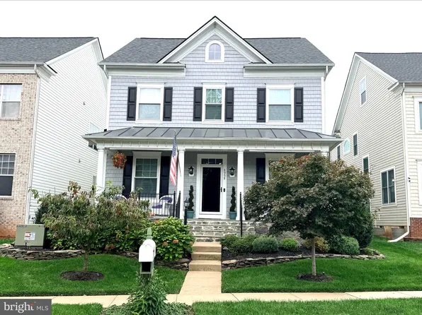 8958 Junco Ct, Gainesville, VA 20155