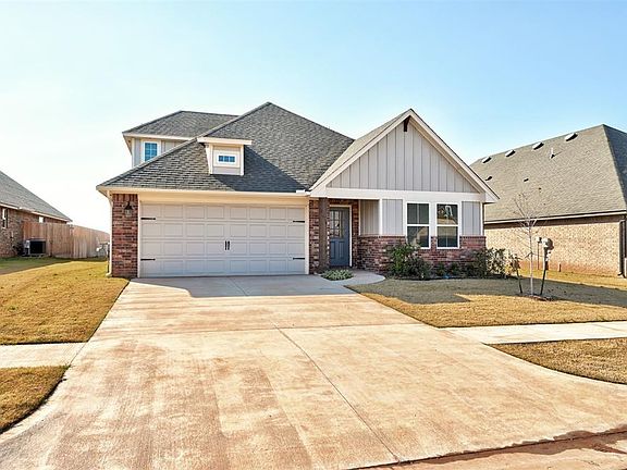 3rd image of 18409 Austin Pl