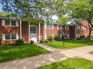 2784 Pease Dr APT 201-N, Rocky River, OH 44116