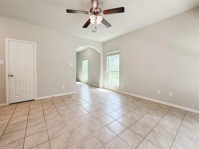 105 Camelot Place Ct — Photo 14