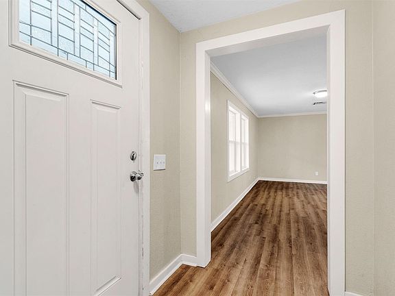 4th image of 13563 Fm 2432 Rd