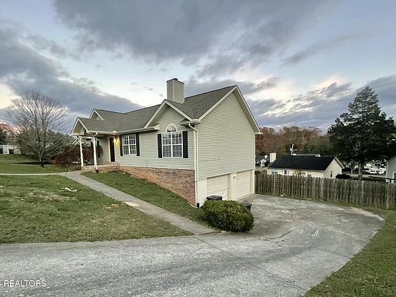4th image of 5816 Shelley Dr