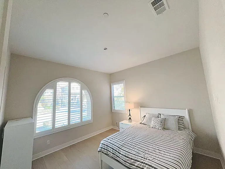 504 Cultivate — Photo 14