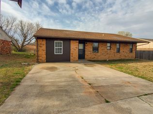 1214 Pond Creek Dr, Tecumseh, OK 74873