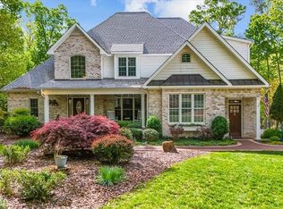 135 Harbor Dr W, Lexington, NC 27292