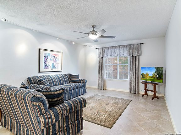 3rd image of 2420 MCCULLOUGH AVE #103