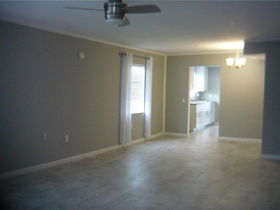 3rd image of 6015 19th St N APT 101