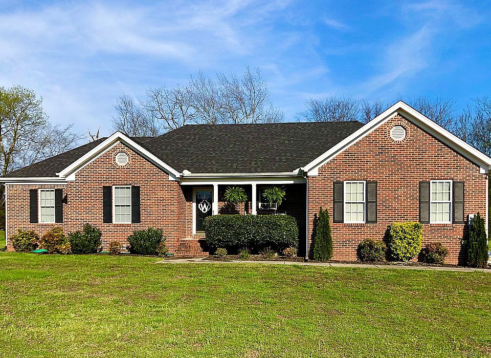 1st image of 111 Brookfield Dr