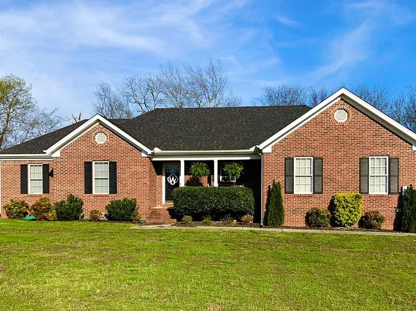 111 Brookfield Dr, Shelbyville, TN 37160